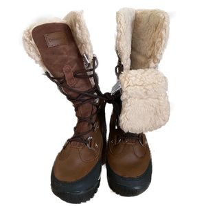 Bearpaw Women's Desdemona Waterproof Boots Sz 6